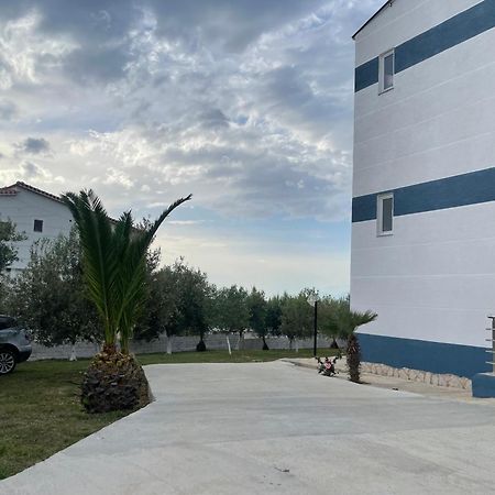 Vila Bashkim Εξαμίλιο Εξωτερικό φωτογραφία