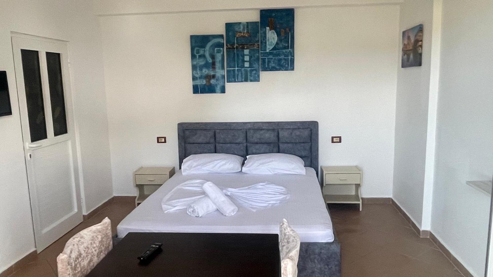 Vila Bashkim Εξαμίλιο Εξωτερικό φωτογραφία