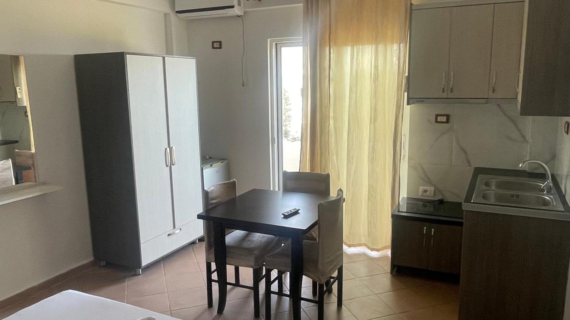 Vila Bashkim Εξαμίλιο Εξωτερικό φωτογραφία