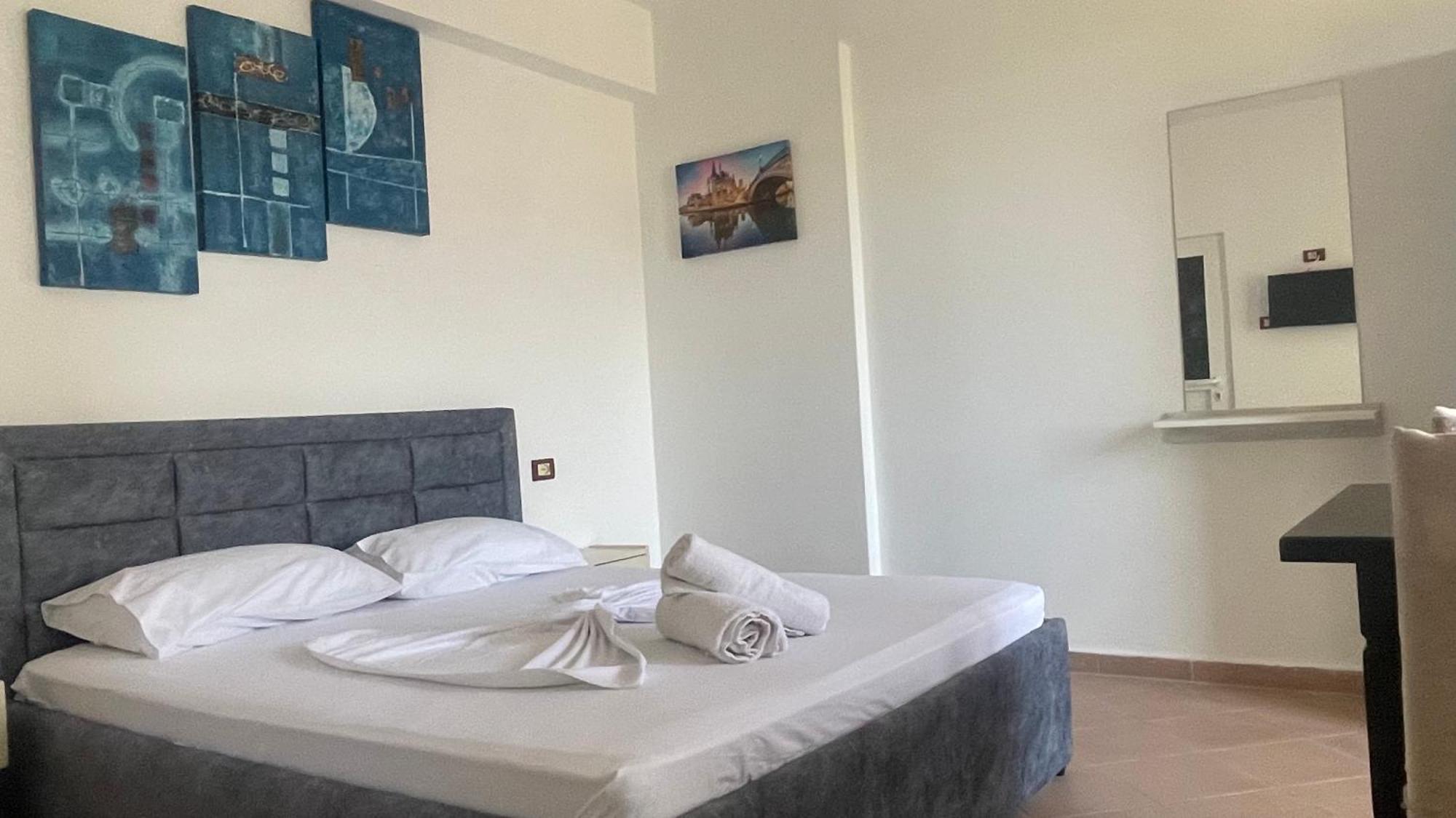 Vila Bashkim Εξαμίλιο Εξωτερικό φωτογραφία