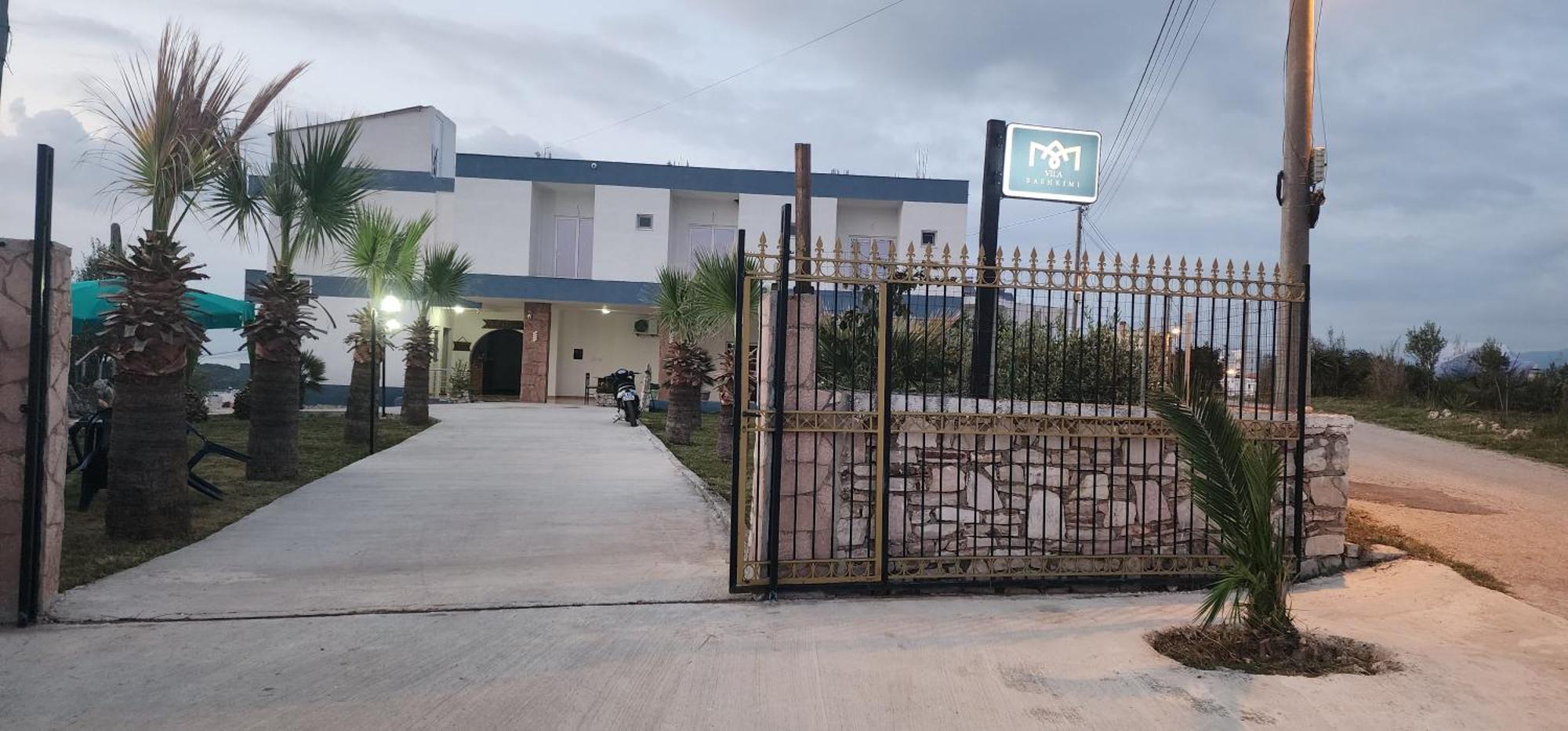Vila Bashkim Εξαμίλιο Εξωτερικό φωτογραφία