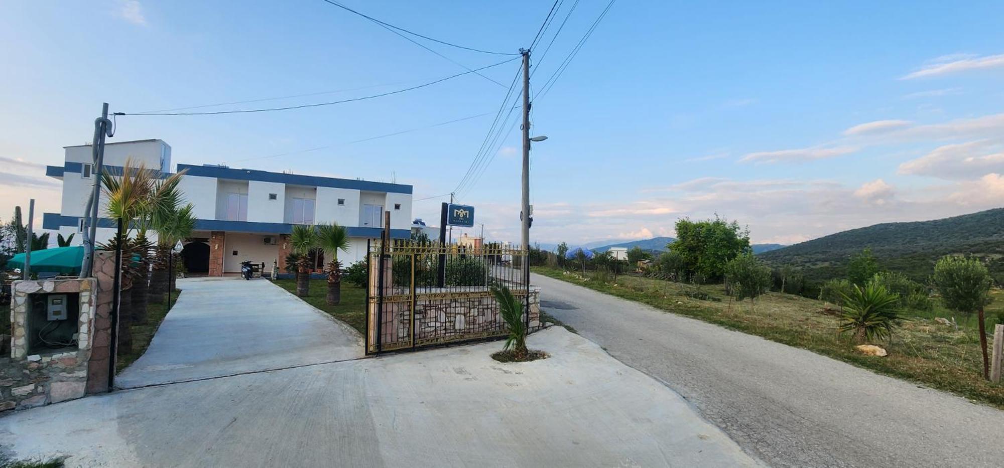 Vila Bashkim Εξαμίλιο Εξωτερικό φωτογραφία